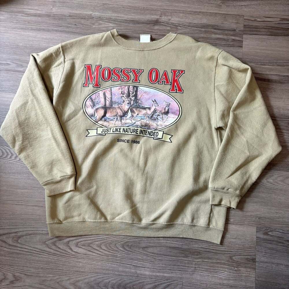 Vintage Mossy Oak Just Like Nature Intended Deer Graphic Crewneck Sweatshirt